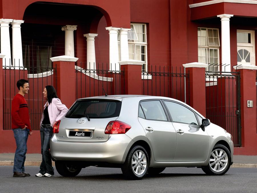  Toyota Auris 5-Door 2007 года  (ZA) (фото 12 из 13)